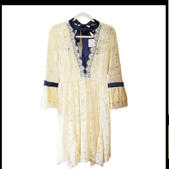Free People Gilded Lace & Satin Mini Dress, Size Medium - Cream W/Navy - NWT - Picture 2 of 5